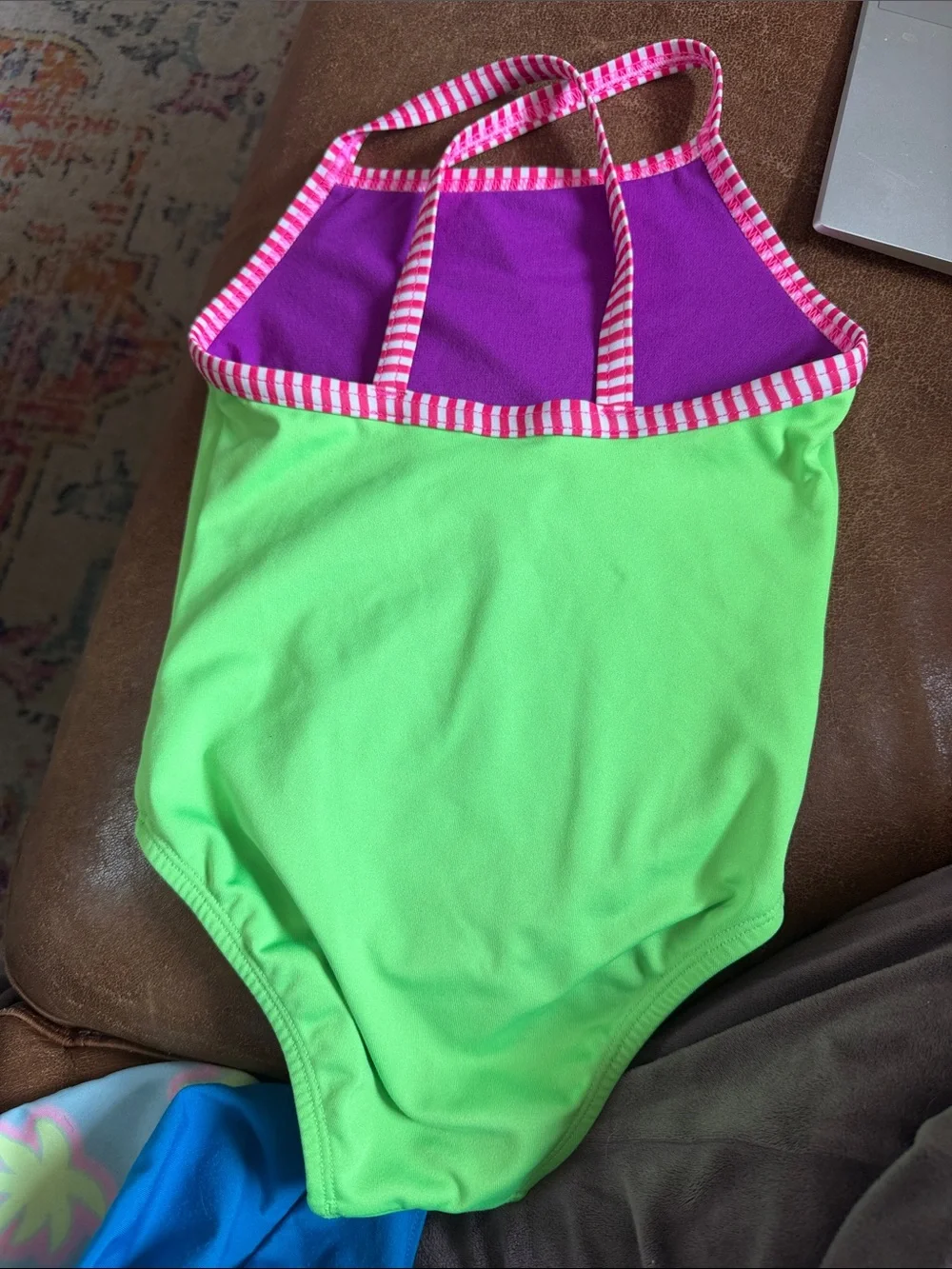 Dolfin Uglies bright neon